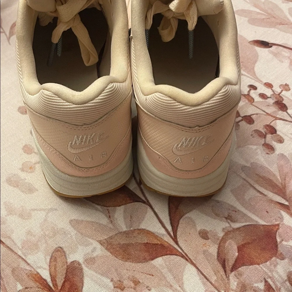Nike Air Max Women's Pink and Black Sneakers - Picture 3 of 7